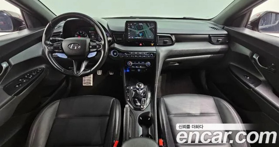 Hyundai Veloster 