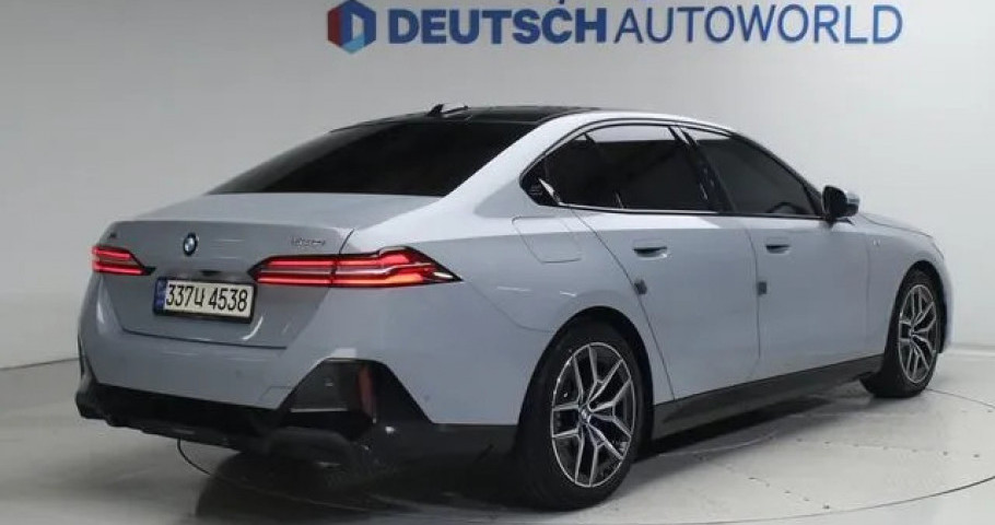 Bmw 5-Series 