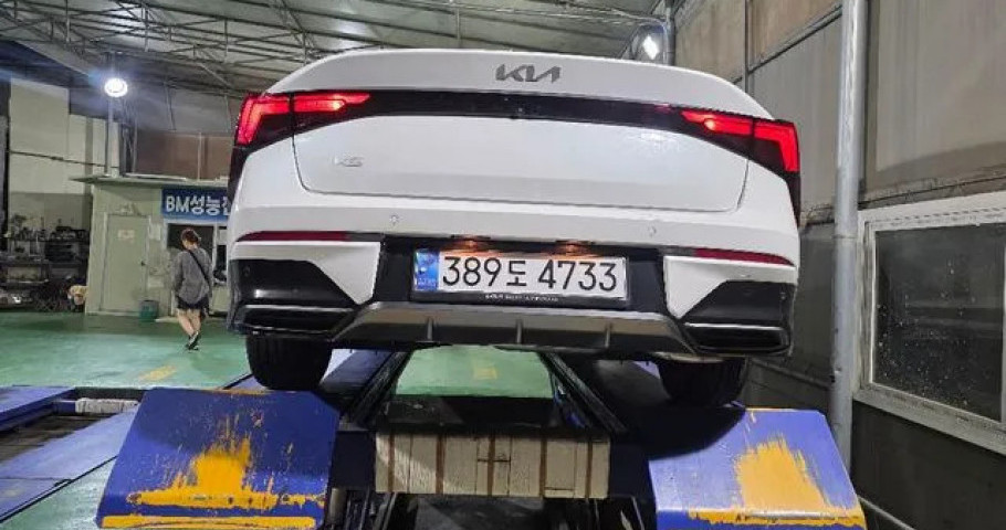 Kia K5 