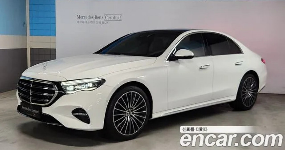 Mercedes-Benz E-Class 