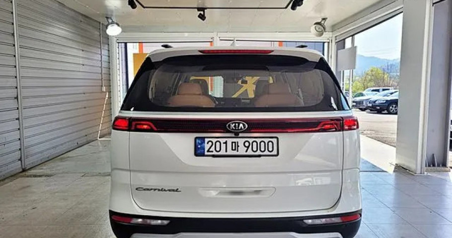 Kia Carnival 