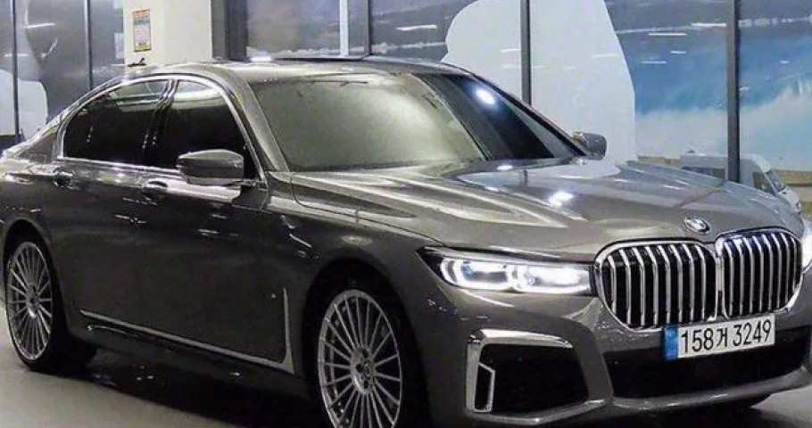 Bmw 7-Series 
