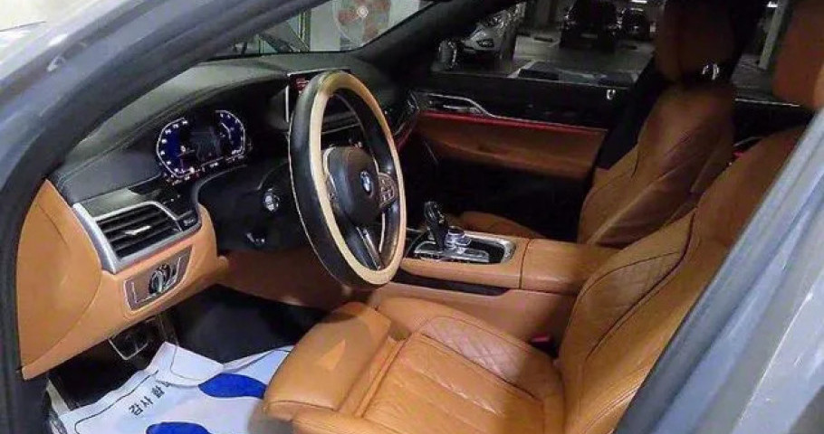 Bmw 7-Series 