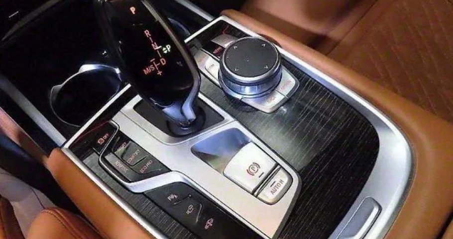 Bmw 7-Series 