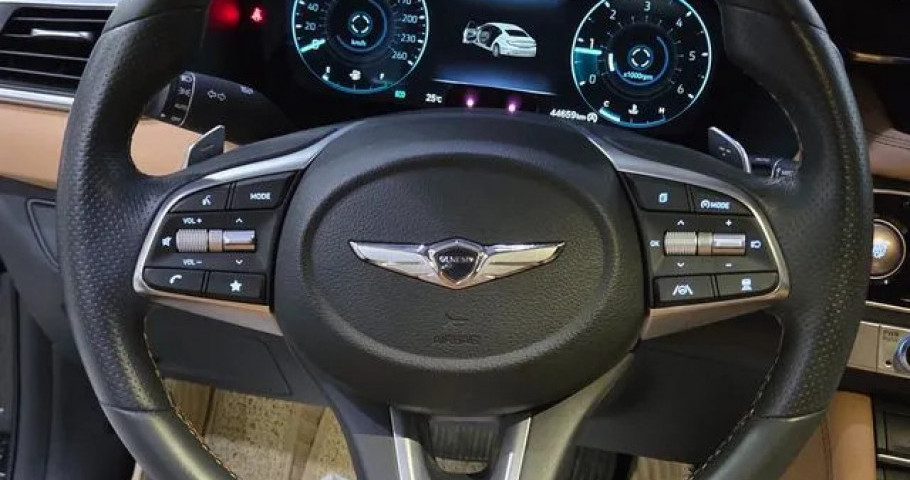 Genesis G70 