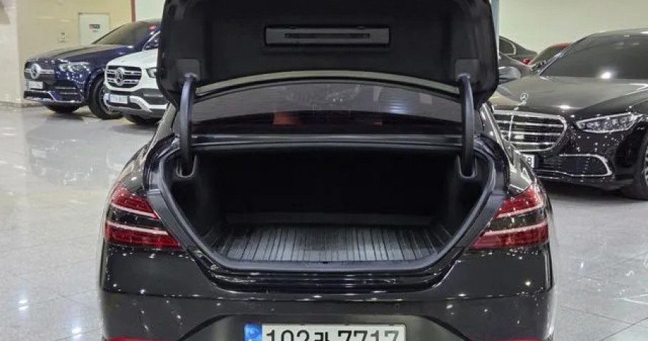 Genesis G70 