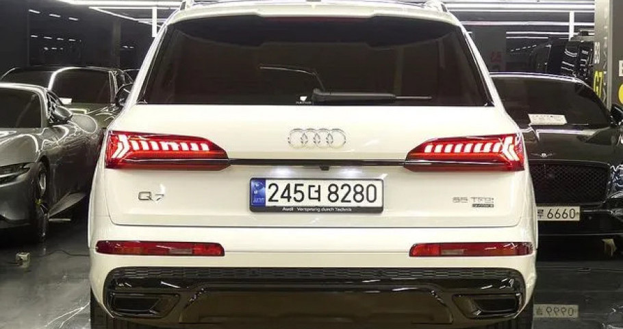 Audi Q7 