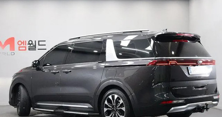 Kia Carnival 