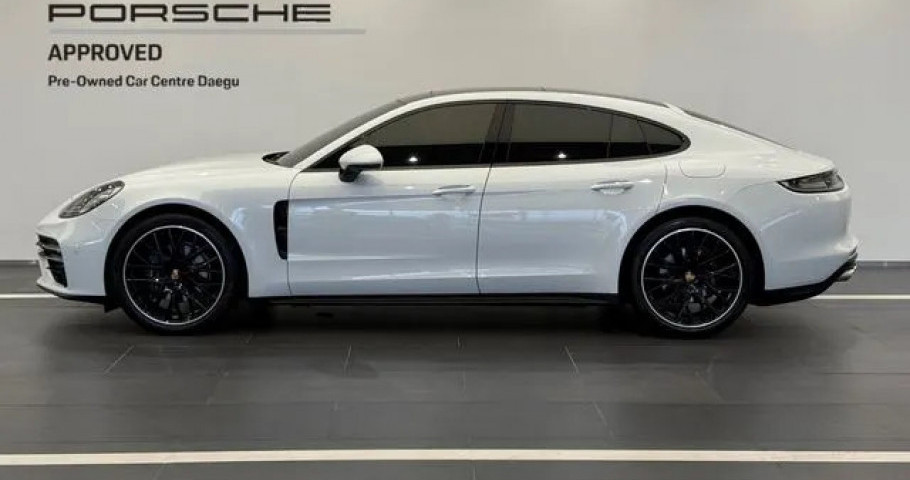 Porsche Panamera 