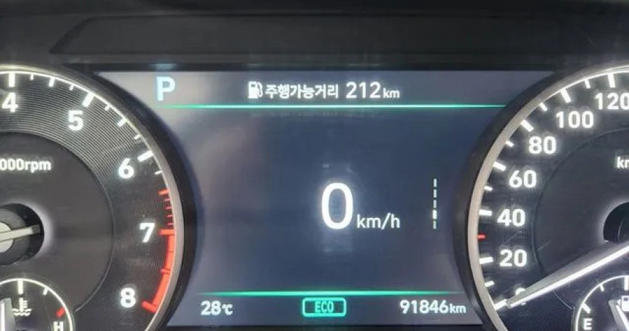 Genesis G90 