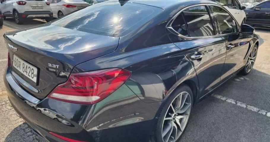 Genesis G70 