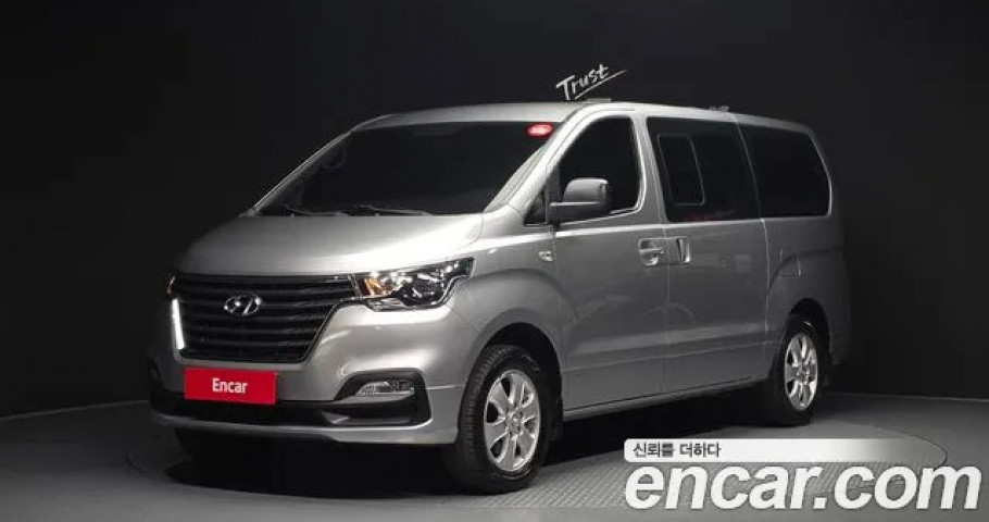 Hyundai Starex 