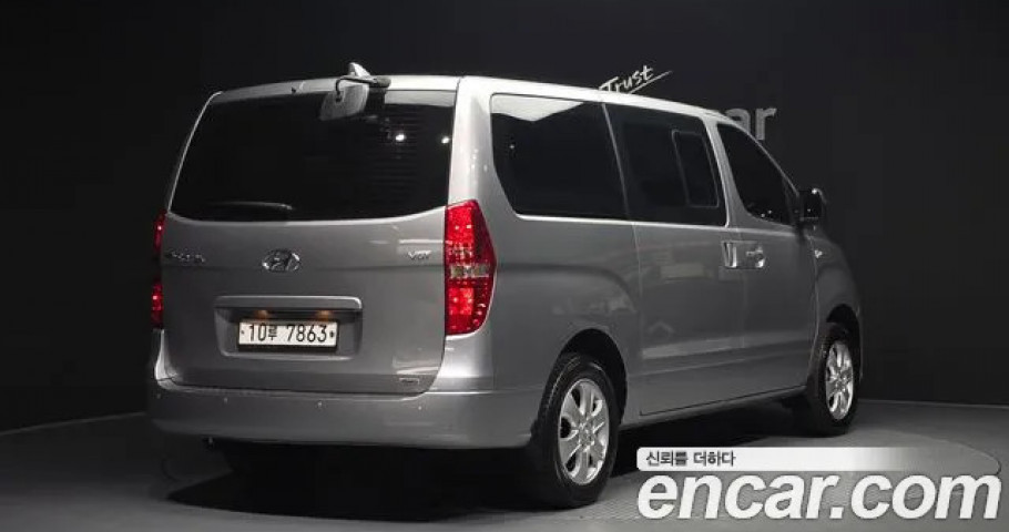 Hyundai Starex 