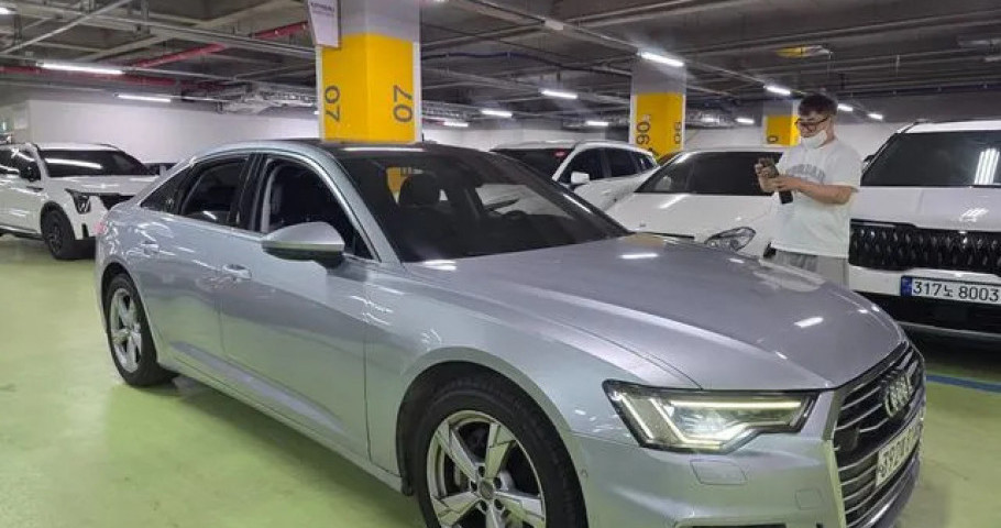 Audi A6 