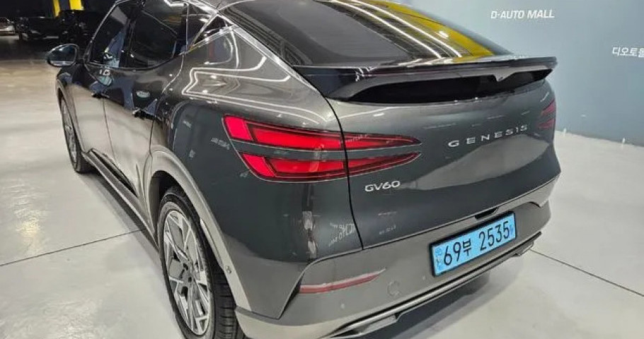 Genesis Gv60 