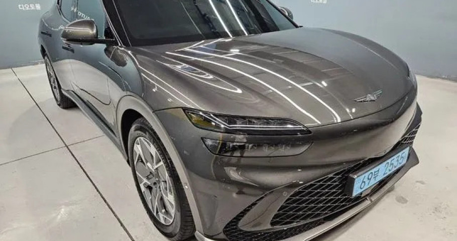 Genesis Gv60 