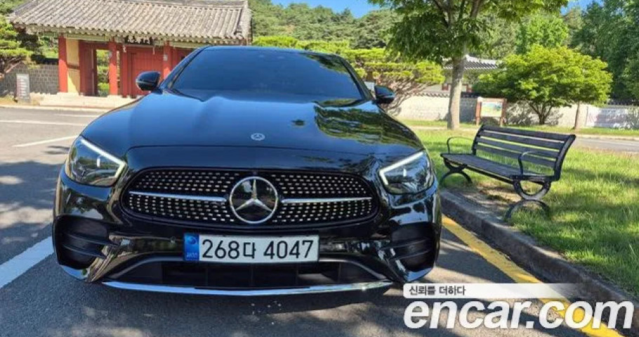 Mercedes-Benz E-Class 