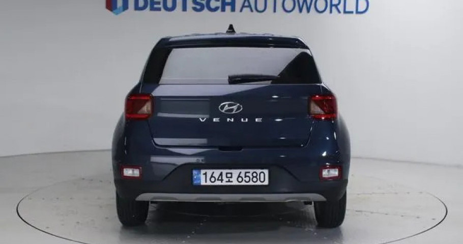Hyundai Venue 