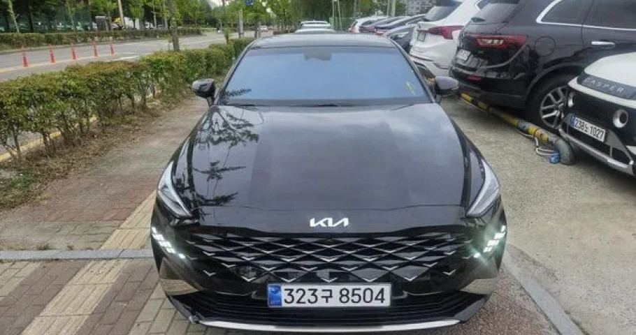 Kia K8 