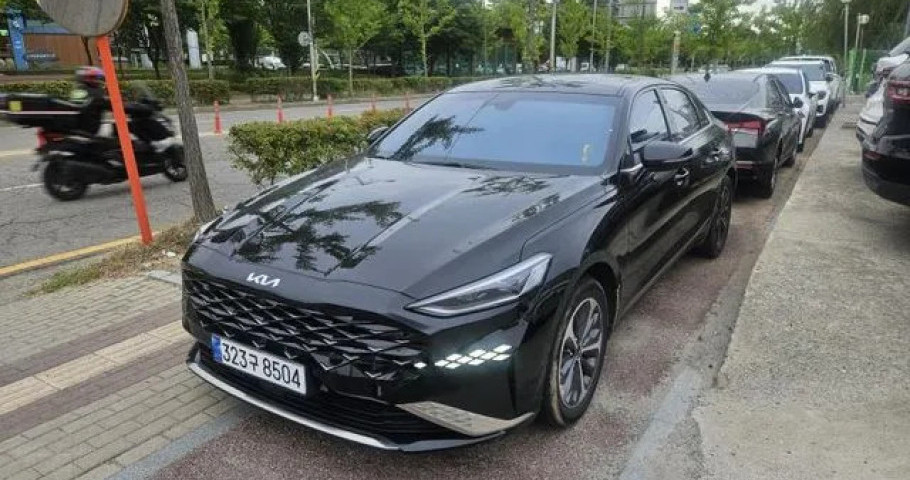 Kia K8 