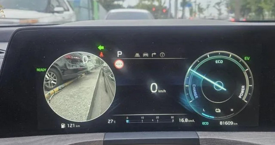 Kia K8 