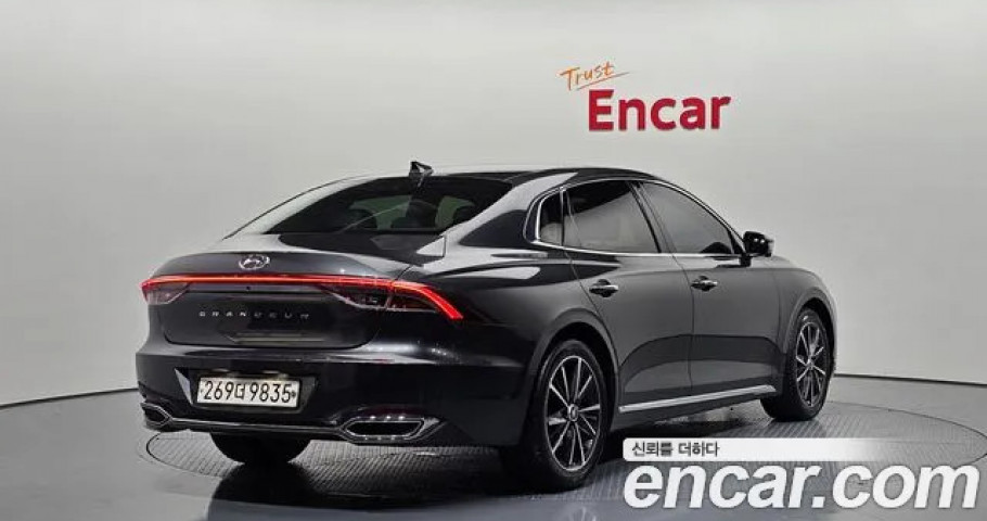 Hyundai Grandeur 
