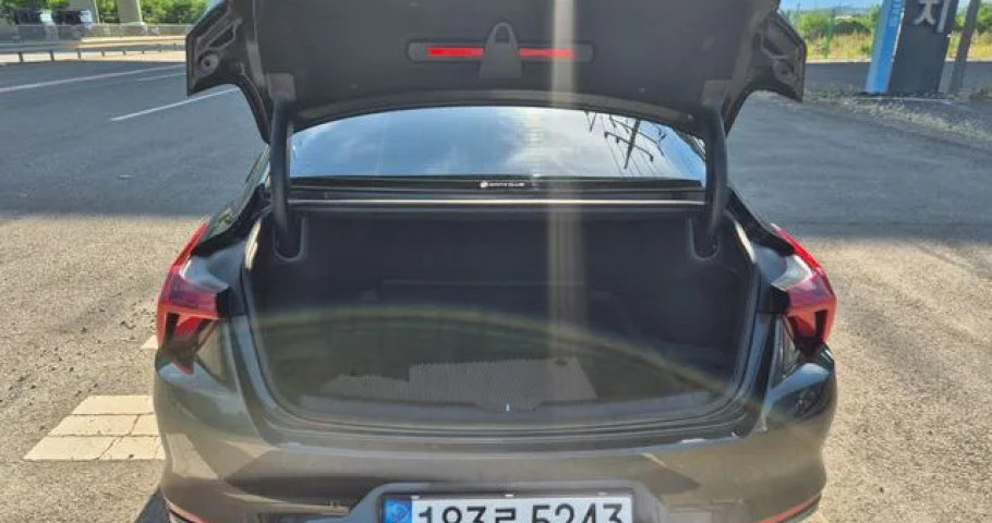 Kia K8 