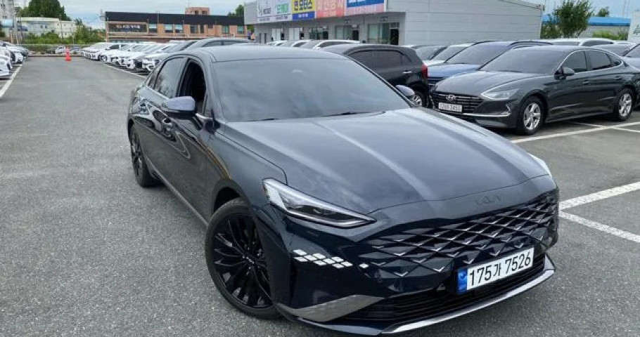 Kia K8 