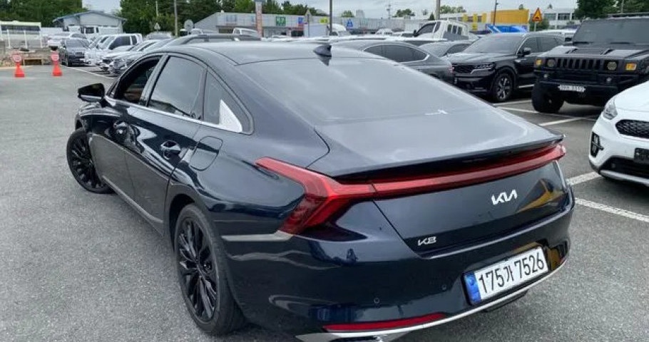 Kia K8 