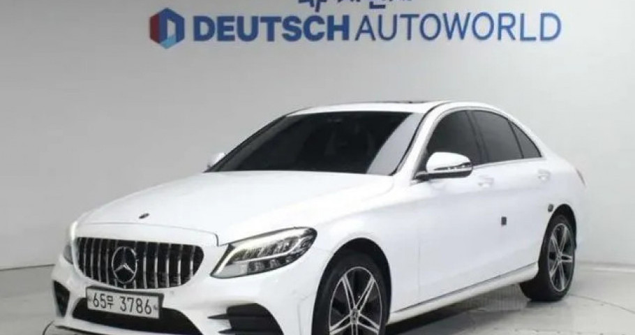 Mercedes-Benz C-Class 