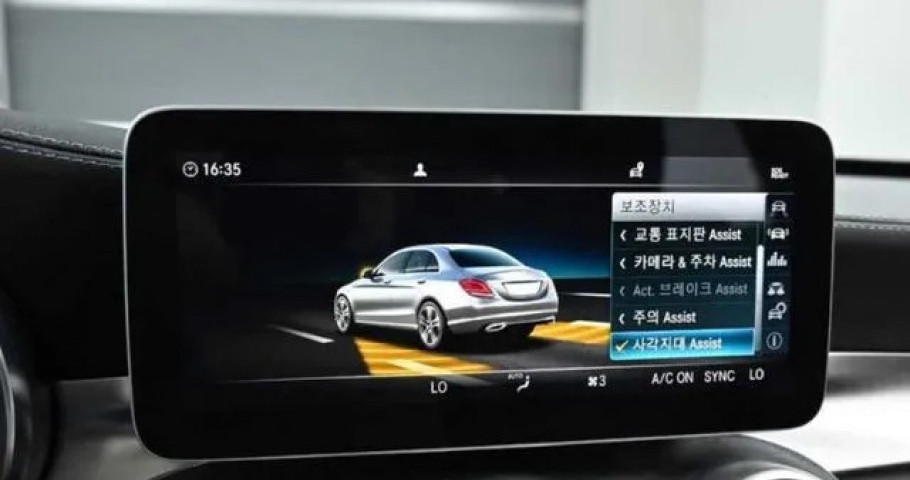 Mercedes-Benz C-Class 