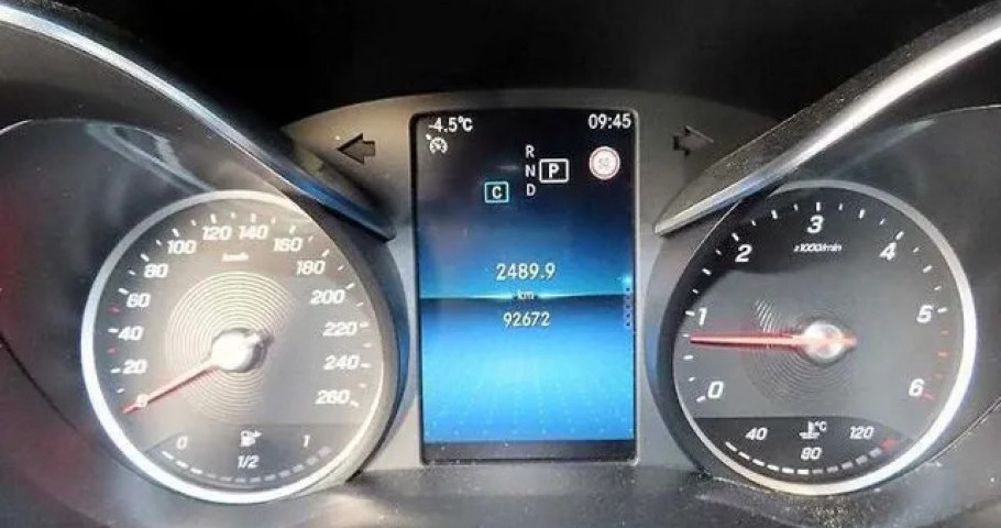 Mercedes-Benz C-Class 