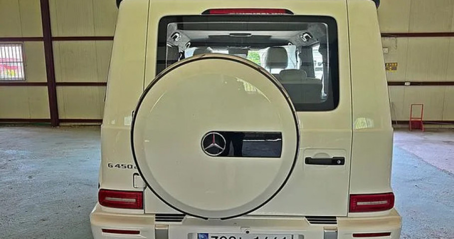 Mercedes-Benz G-Class 