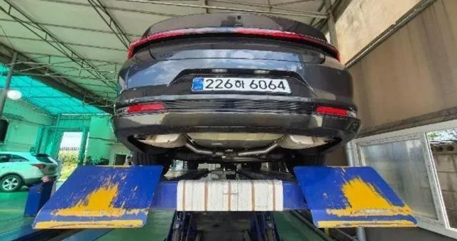 Kia K8 