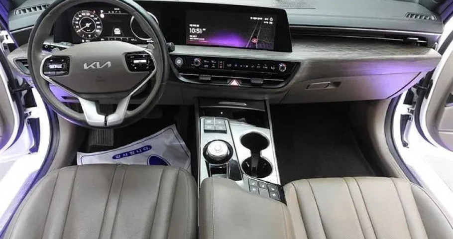 Kia K8 