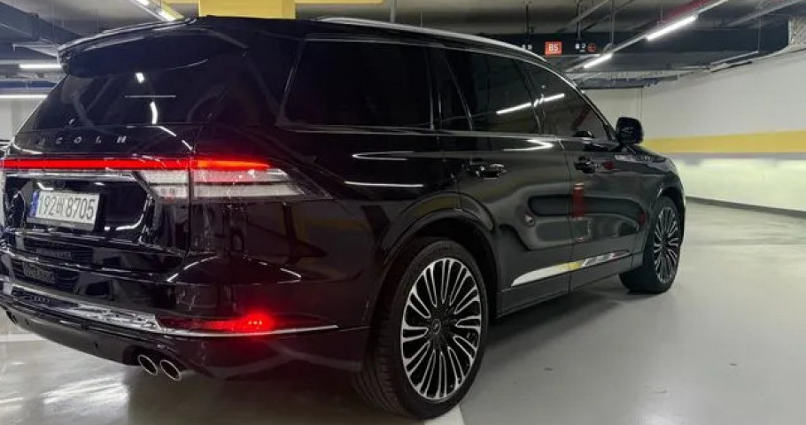 Lincoln Aviator 