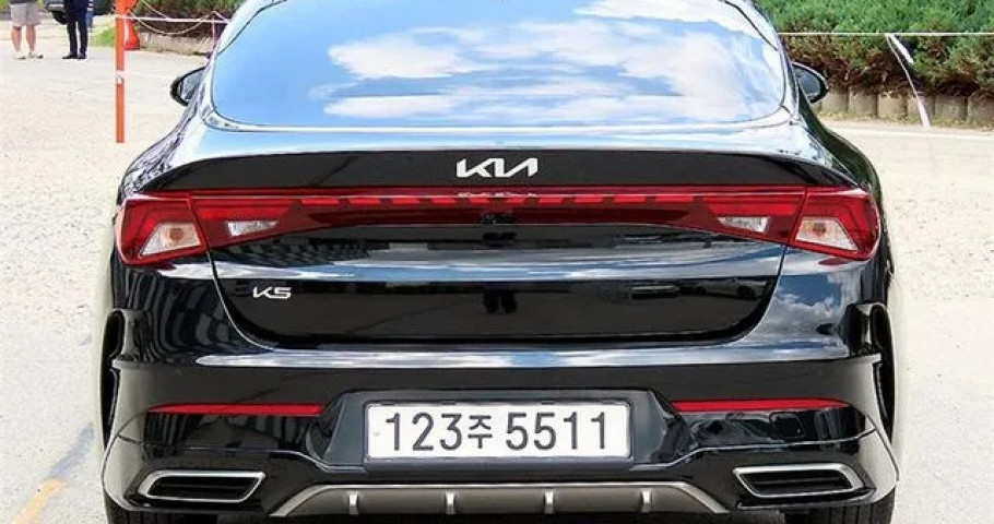 Kia K5 