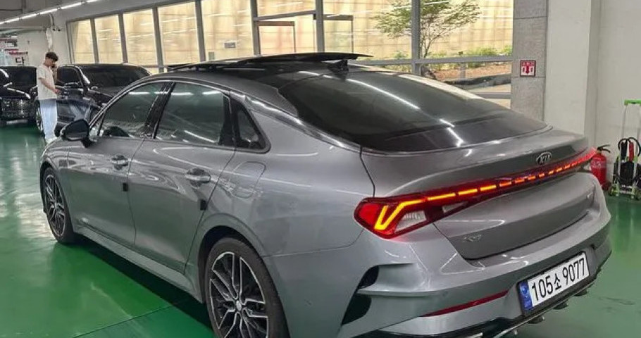 Kia K5 