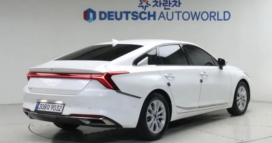 Kia K8 