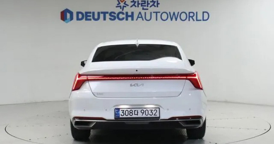 Kia K8 