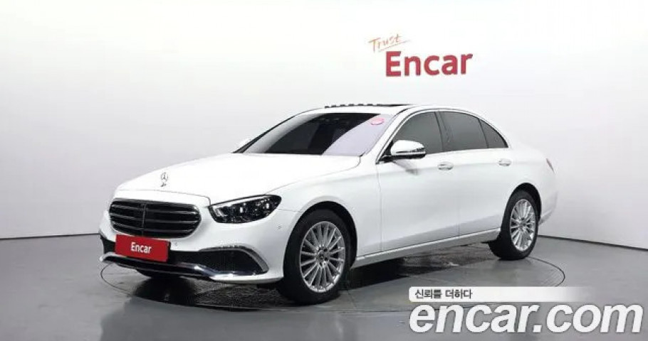 Mercedes-Benz E-Class 