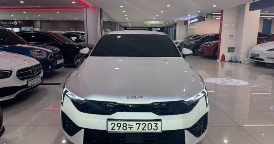 Kia K5 