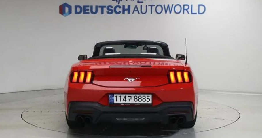 Ford Mustang 