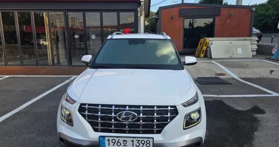 Hyundai Venue 