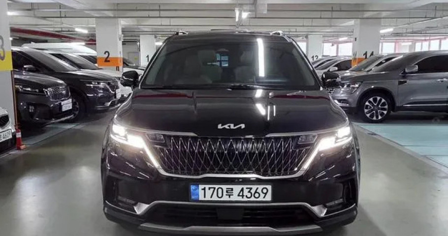 Kia Carnival 