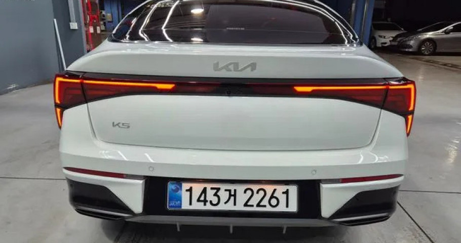Kia K5 