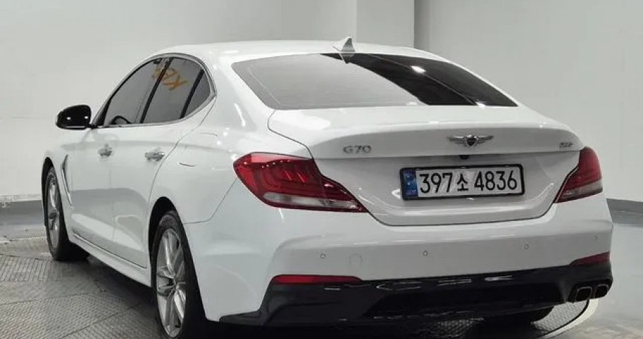 Genesis G70 