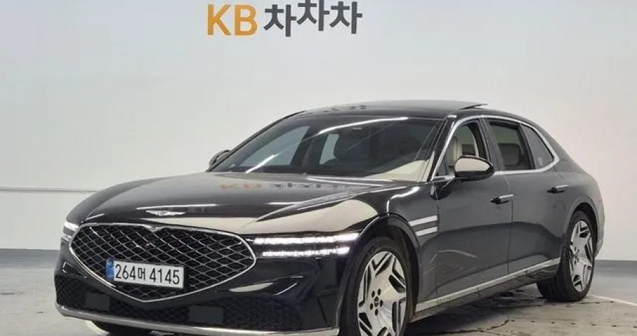 Genesis G90 
