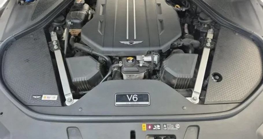 Genesis G90 
