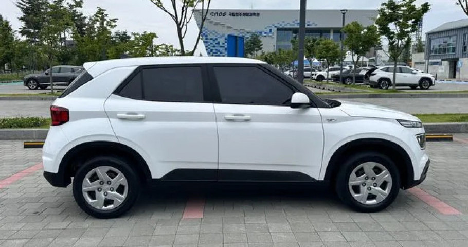 Hyundai Venue 